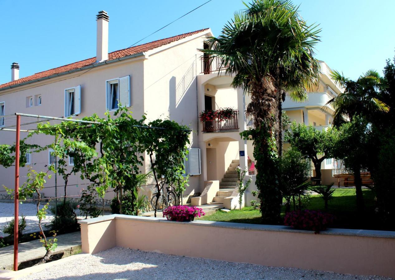 Apartments By The Sea Sukosan, Zadar - 6402 Exterior foto