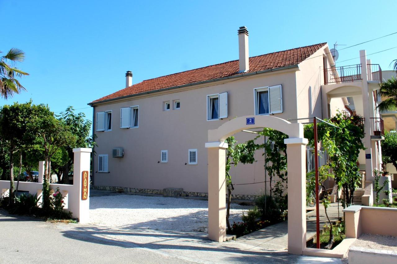 Apartments By The Sea Sukosan, Zadar - 6402 Exterior foto