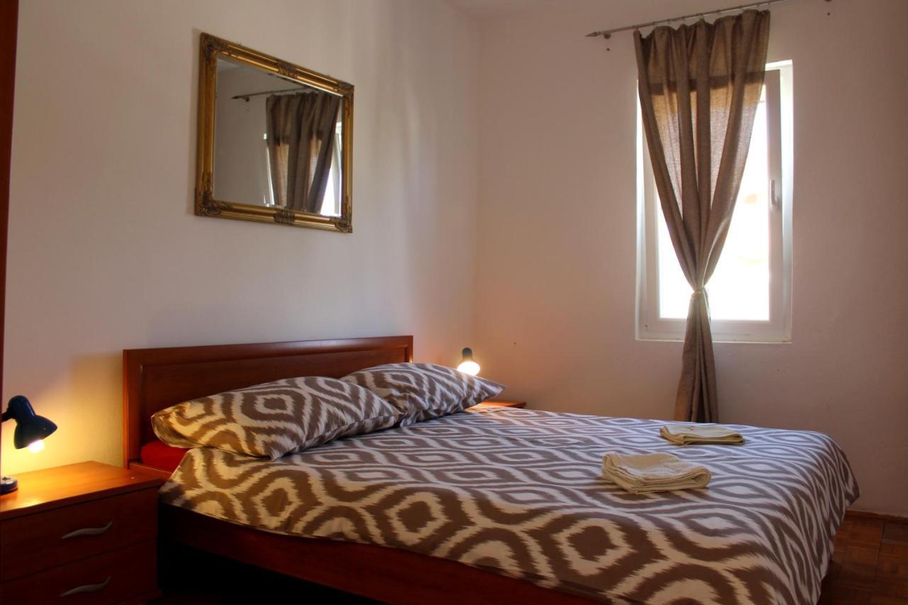 Apartments By The Sea Sukosan, Zadar - 6402 Exterior foto