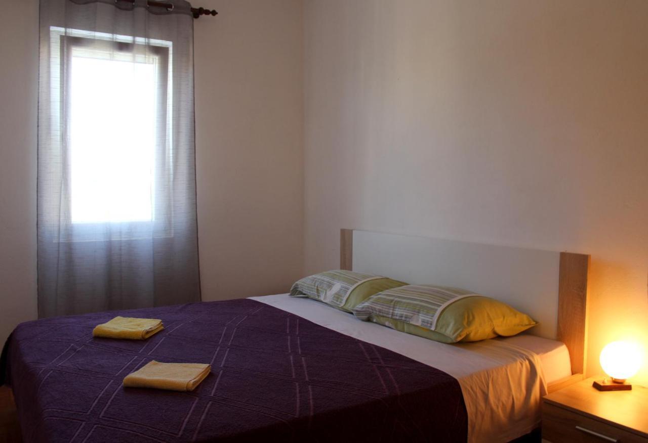 Apartments By The Sea Sukosan, Zadar - 6402 Exterior foto